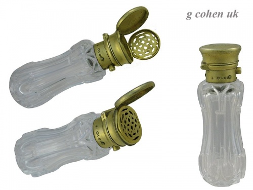Victorian Silver Scent Bottle Vinaigrette  London 1860